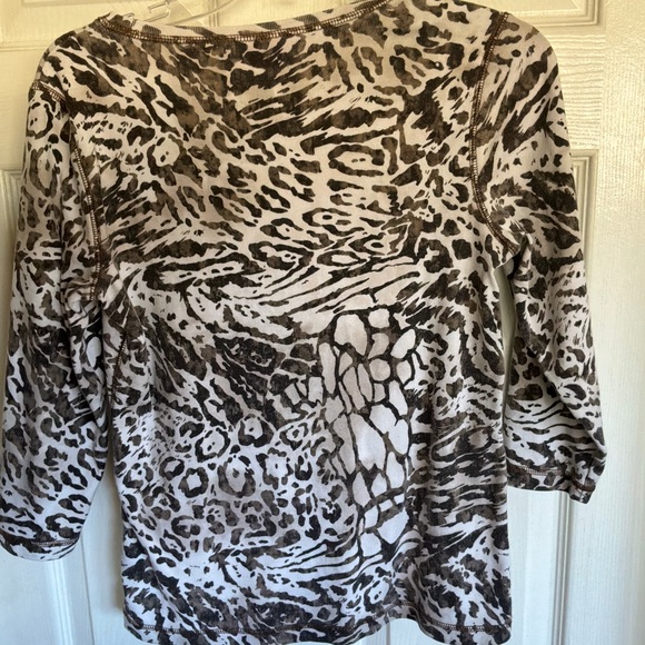 CHICO’S…top - Picture 4 of 6